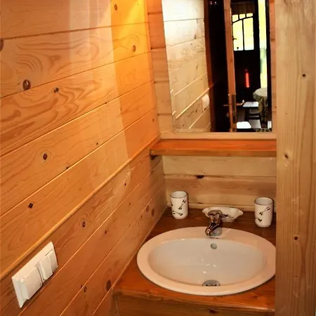 La Gypsy Caravan Lodge