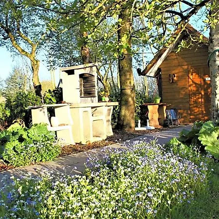 La Gypsy Caravan Lodge *