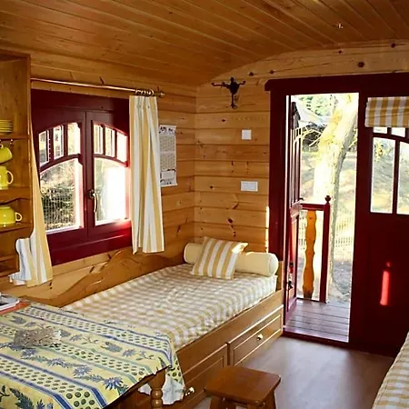 La Gypsy Caravan Lodge